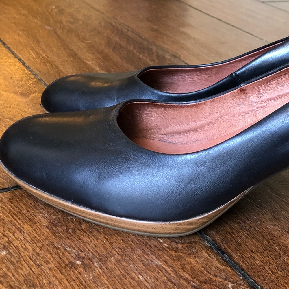 Heels - Picture 4 of 8